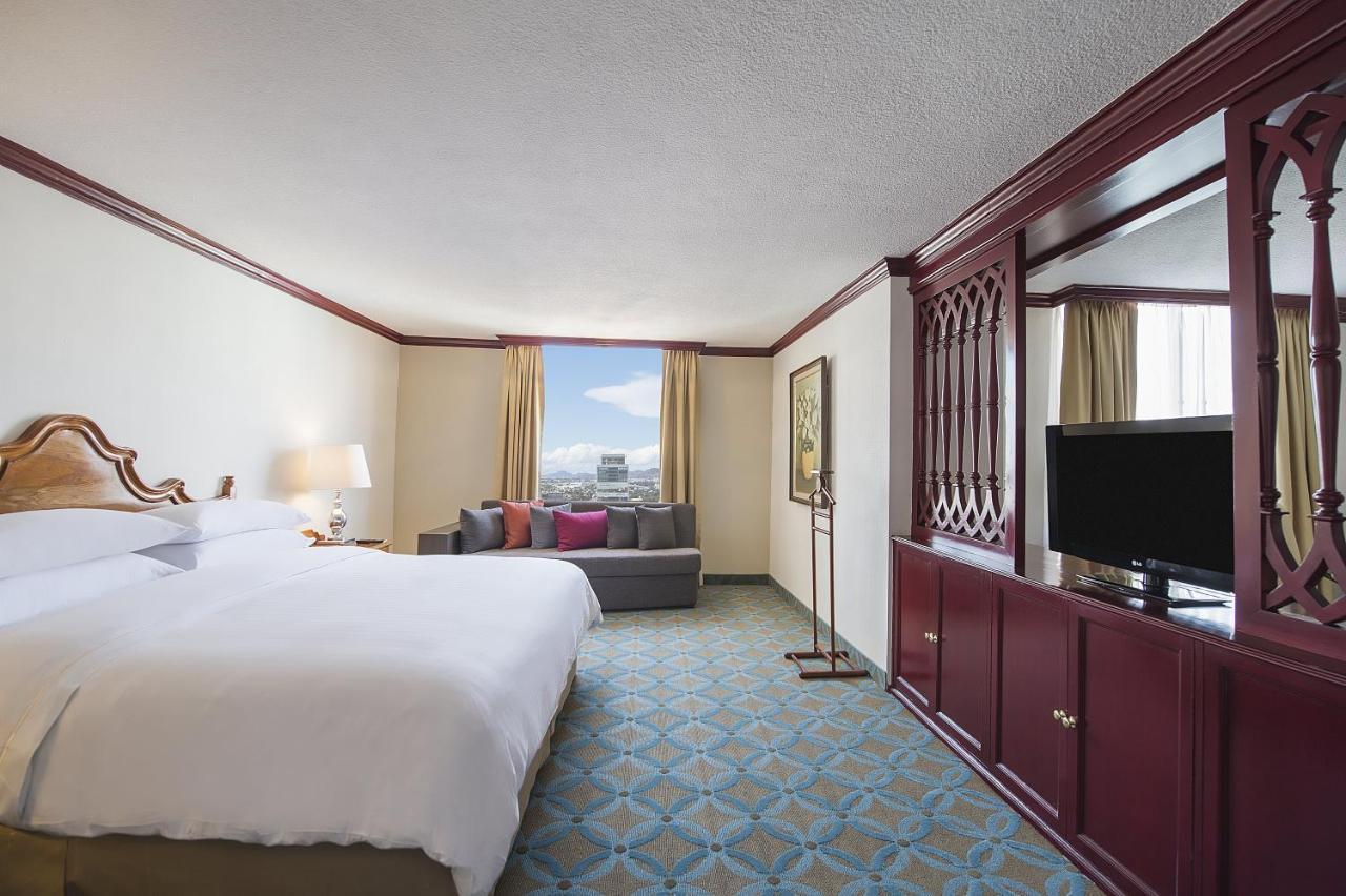 เฟียสตา อเมริกานา เรฟอร์มา Hotel เม็กซิโกซิตี้ ภายนอก รูปภาพ Deluxe Room