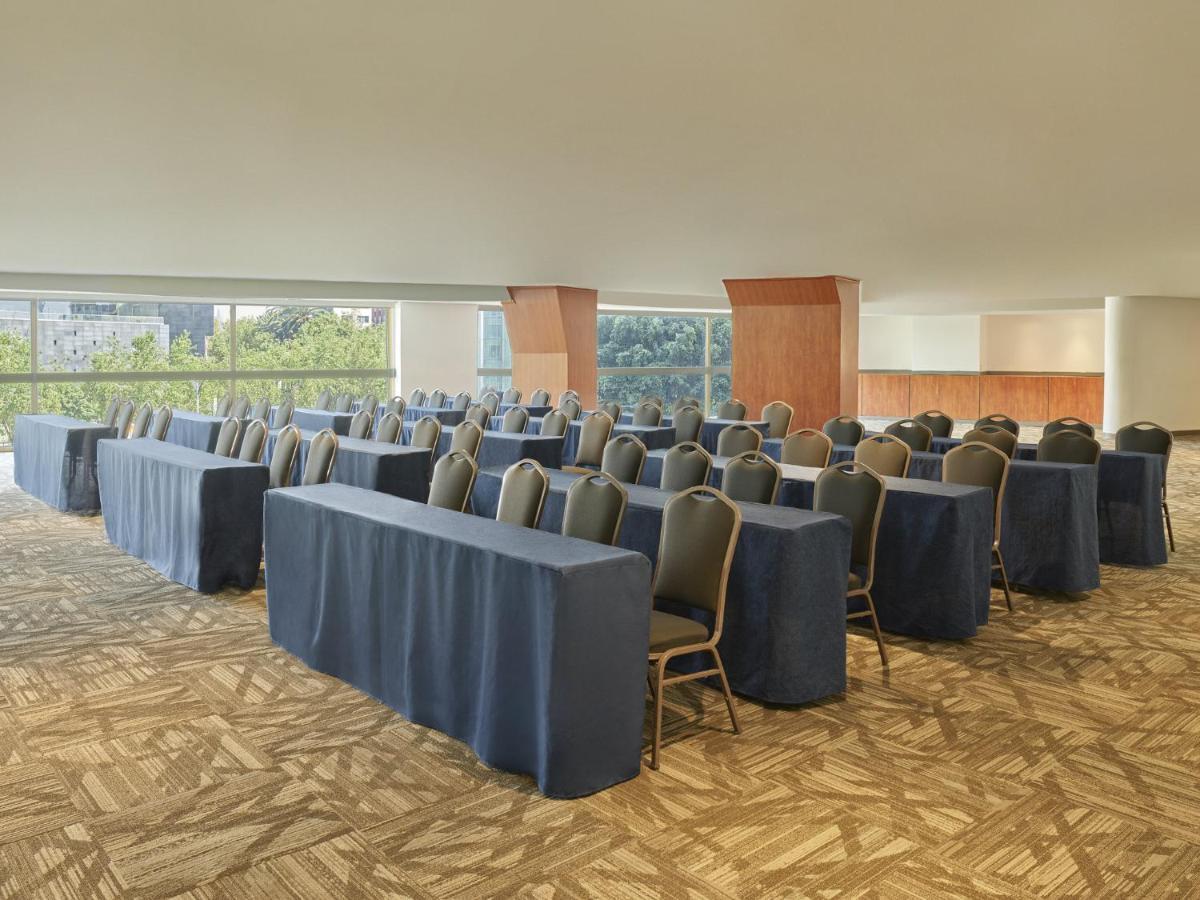 เฟียสตา อเมริกานา เรฟอร์มา Hotel เม็กซิโกซิตี้ ภายนอก รูปภาพ Meeting room