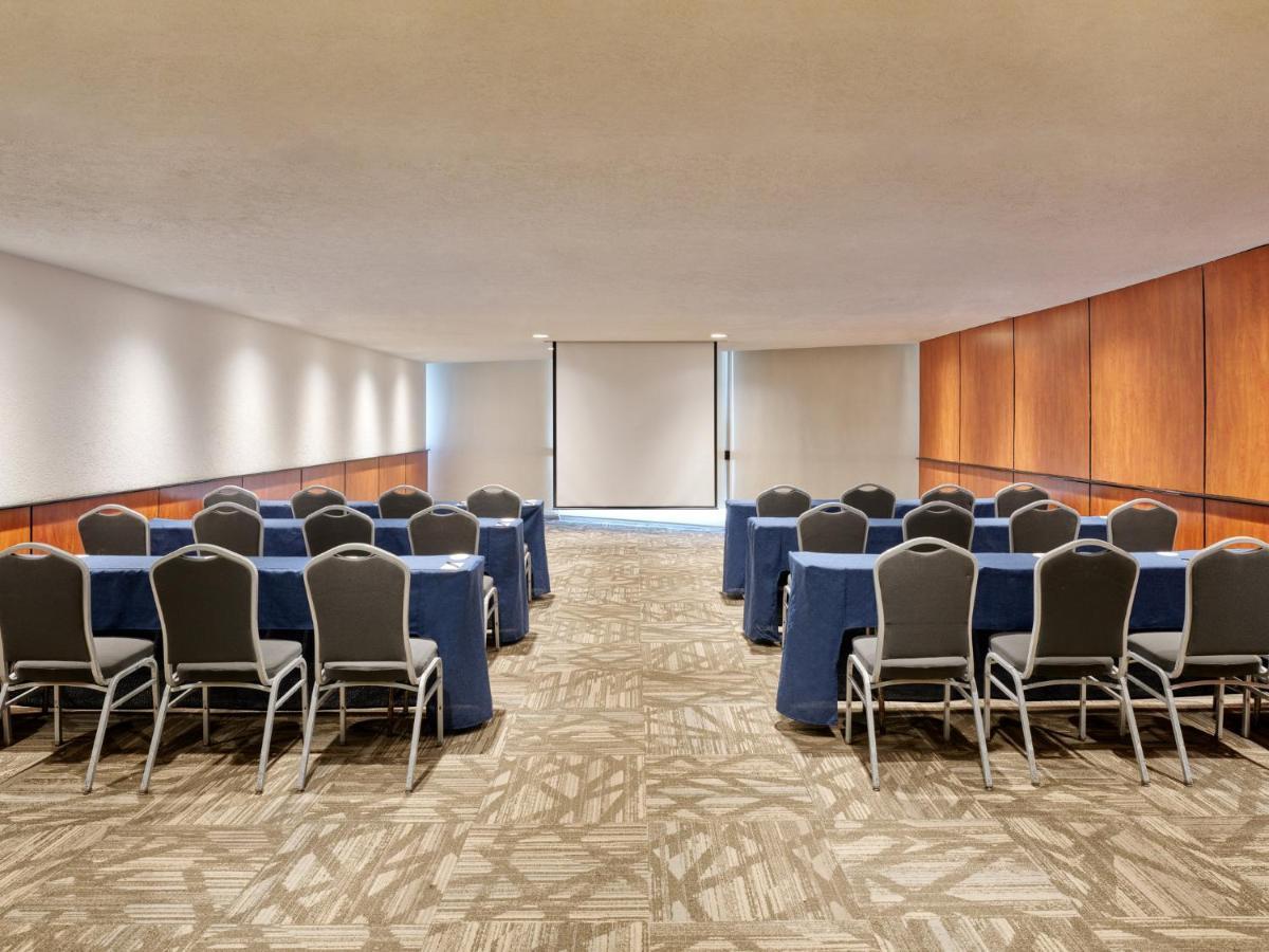เฟียสตา อเมริกานา เรฟอร์มา Hotel เม็กซิโกซิตี้ ภายนอก รูปภาพ Meeting room