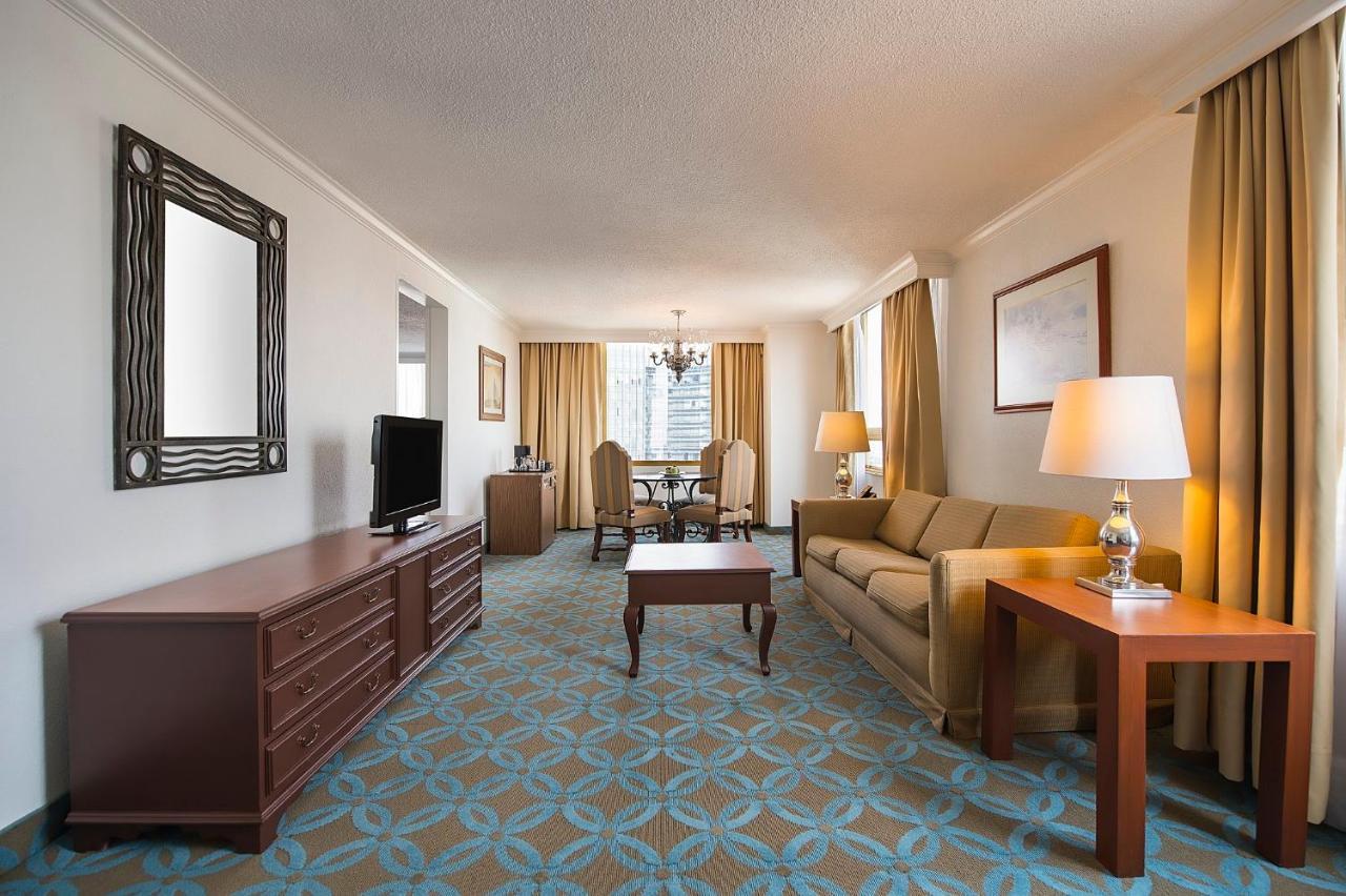 เฟียสตา อเมริกานา เรฟอร์มา Hotel เม็กซิโกซิตี้ ภายนอก รูปภาพ Living room