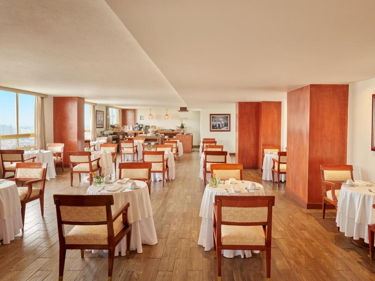 เฟียสตา อเมริกานา เรฟอร์มา Hotel เม็กซิโกซิตี้ ภายนอก รูปภาพ The Club Lounge at the Sheraton Vistula