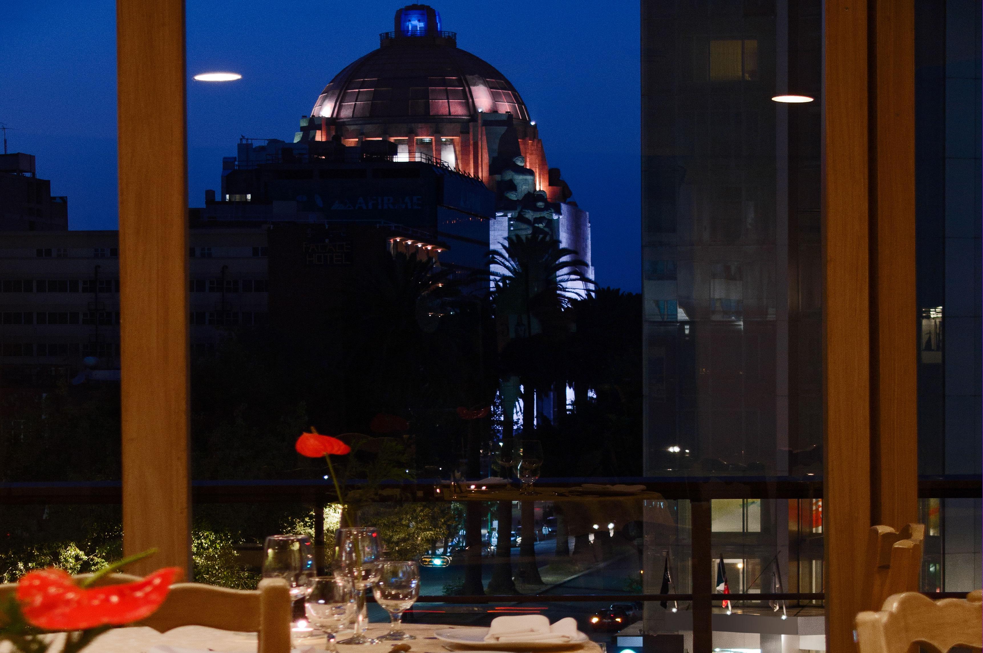 เฟียสตา อเมริกานา เรฟอร์มา Hotel เม็กซิโกซิตี้ ภายนอก รูปภาพ View from the restaurant